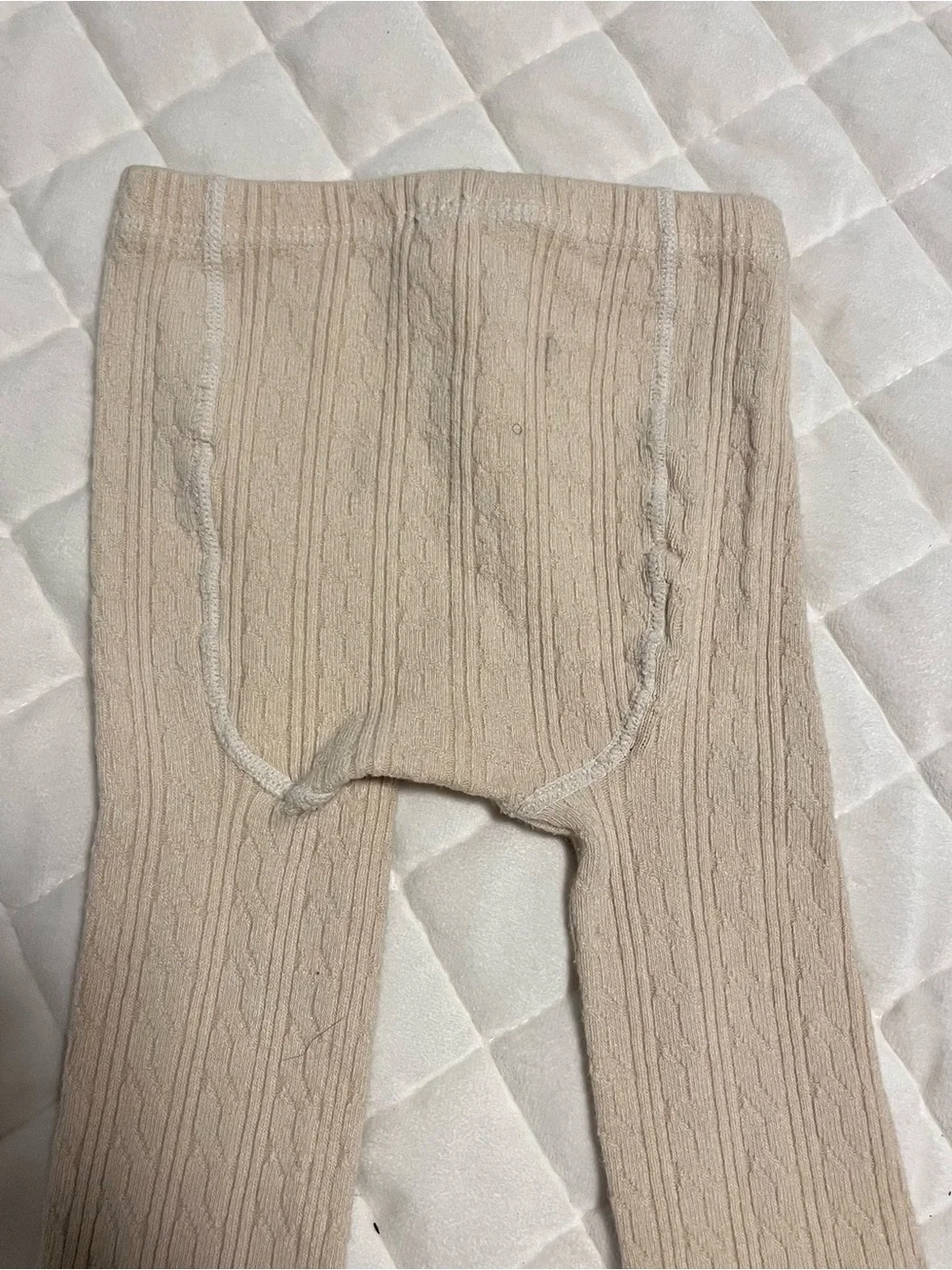 Little Stocking co. Cream textured girls tights size 3-4 years